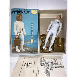VINTAGE 1969 Marx Kennedy Space Center Astronaut No 1726 W/BOX W/ Equipment LOOK